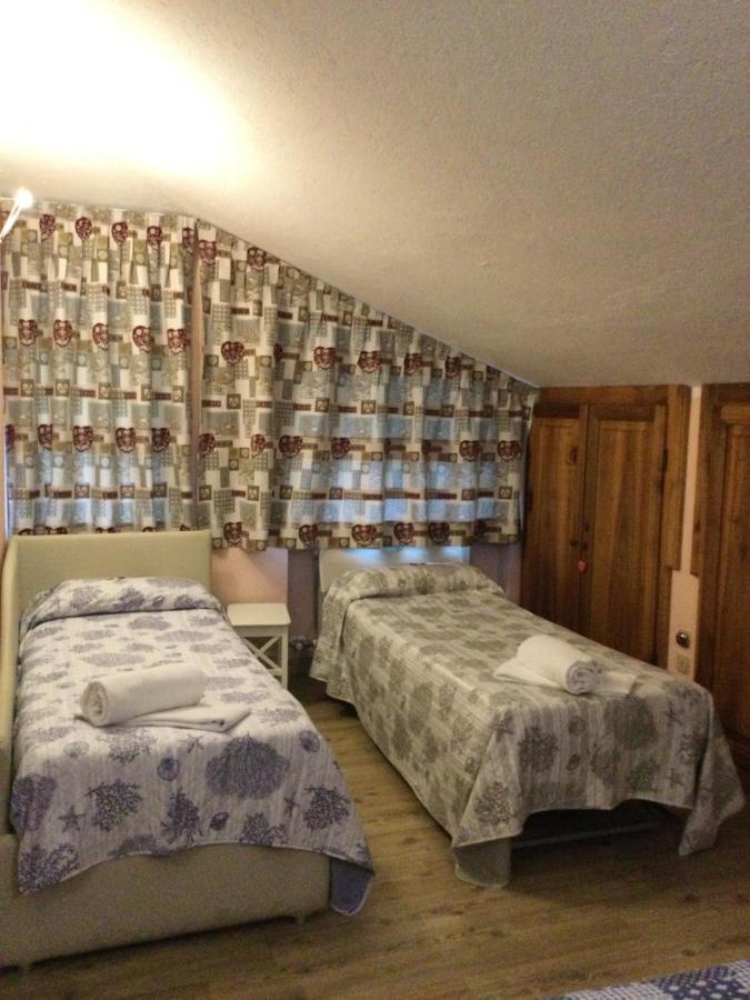 B&B Les Fleurs Gignod Εξωτερικό φωτογραφία