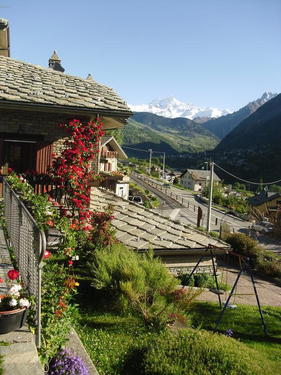 B&B Les Fleurs Gignod Εξωτερικό φωτογραφία