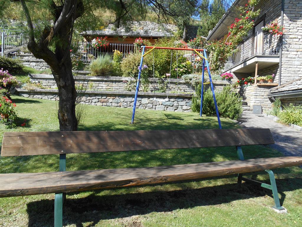 B&B Les Fleurs Gignod Εξωτερικό φωτογραφία