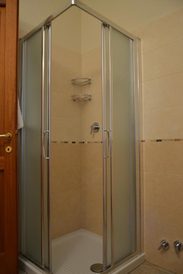 B&B Les Fleurs Gignod Δωμάτιο φωτογραφία