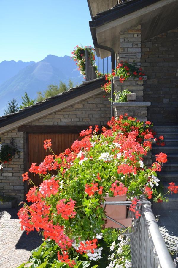 B&B Les Fleurs Gignod Δωμάτιο φωτογραφία